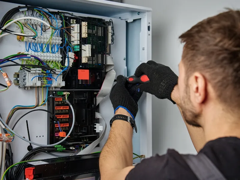 Commercial & Light Industrial Electrical